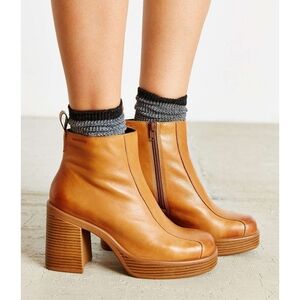 Vagabond Tyra platform ankle boots in tan leather size 36 EU size 6 US
